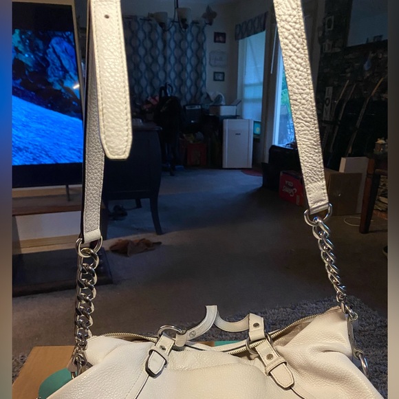 Beautiful White Leather Michael Kors Shoulder Bag in Excellent Condition - Picture 12 of 12